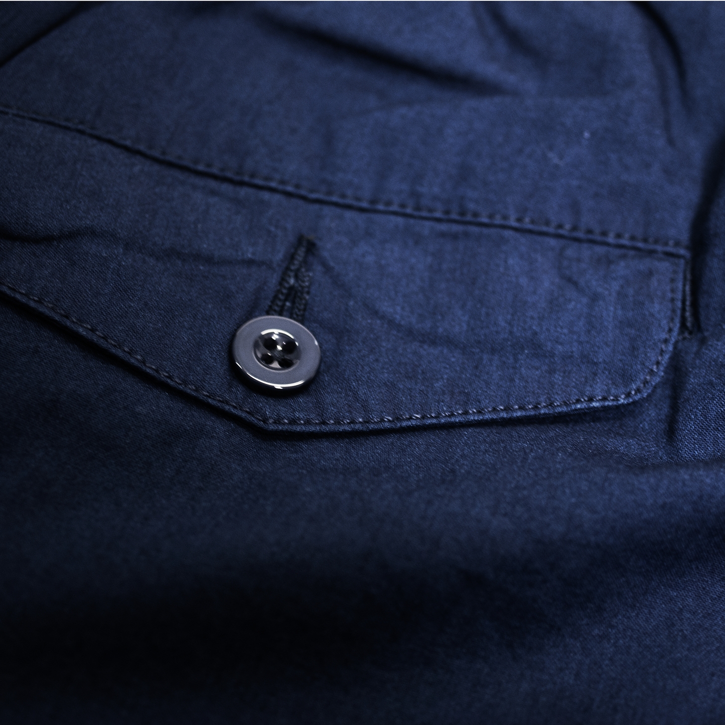 Indigo canvas Bermuda shorts